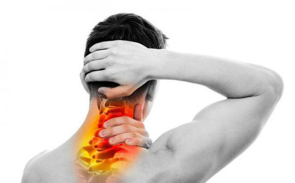 Chứng đau vai gáy là tình trạng cơ vùng vai gáy bị co cứng gây đau